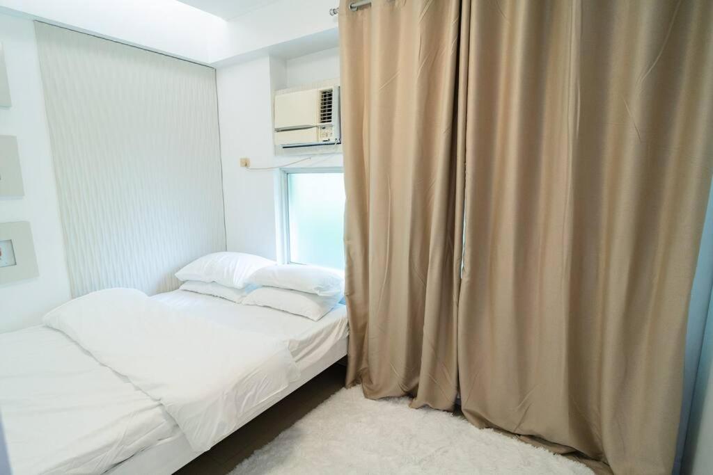 A2J Executive 1Br Suite Near Venice Mall Bgc Manila Esterno foto